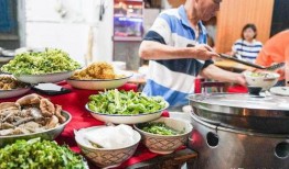 汕头粥店爆料事件视频播放,真相究竟如何？