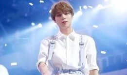 韩娱爆料朴志训视频在线观看,韩娱爆料瞬间，精彩瞬间不容错过